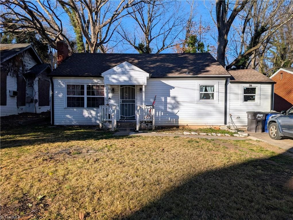 Stick/Site Built at 1407 NE 22nd Street, Winston-Salem NC 27105, Winston-Salem, photo 2 of 27