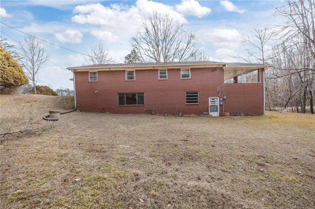 Stick/Site Built at 806 7th Avenue, Mayodan NC 27027, Mayodan, photo 36 of 40