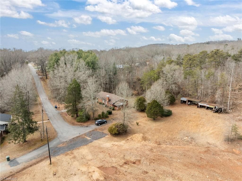 Stick/Site Built at 806 7th Avenue, Mayodan NC 27027, Mayodan, photo 38 of 40