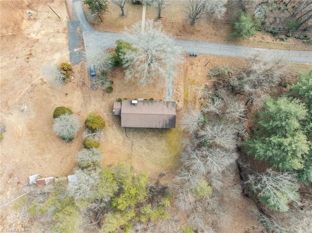 Stick/Site Built at 806 7th Avenue, Mayodan NC 27027, Mayodan, photo 40 of 40