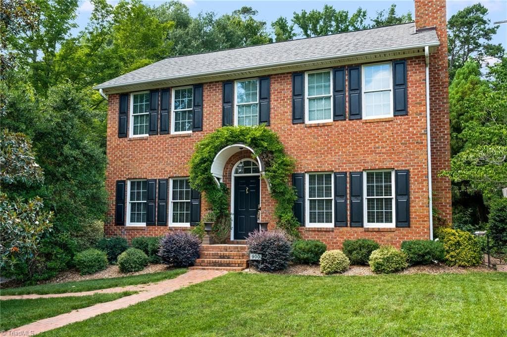 900 W Lexington Avenue, High Point NC 27262
