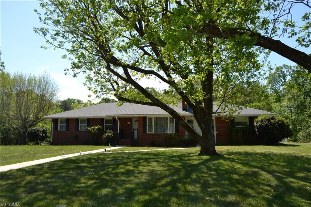 Stick/Site Built at 674 Priddy Loop, Stoneville NC 27048, photo 2 of 33