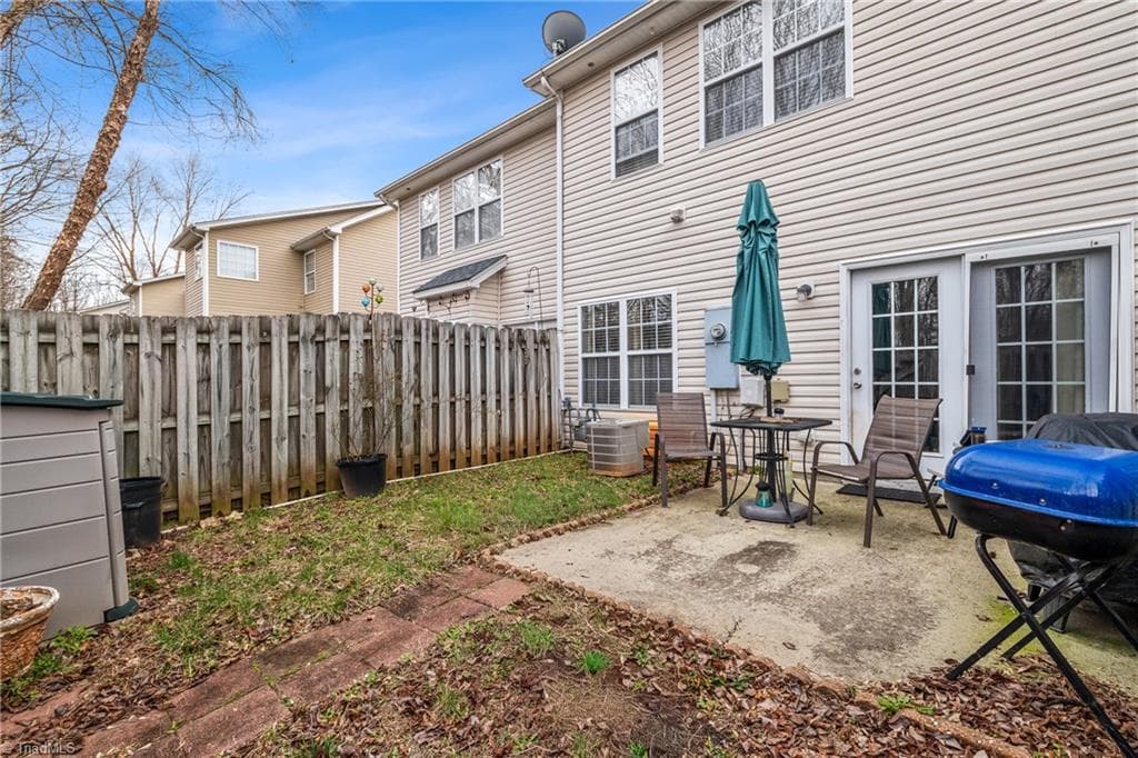 Stick/Site Built at 1640 Olivers Crossing Circle, Winston-Salem NC 27127, photo 3 of 26