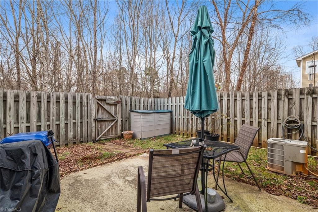 Stick/Site Built at 1640 Olivers Crossing Circle, Winston-Salem NC 27127, photo 4 of 26