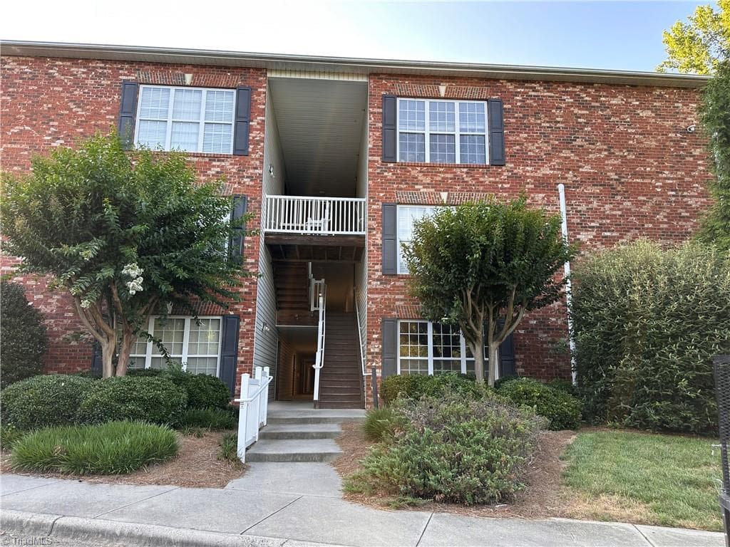 5236 Hilltop Road # 108, Jamestown NC 27282