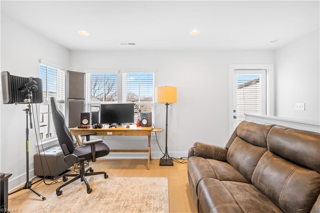 Stick/Site Built at 1130 Pegram Crossing, Charlotte NC 28205, Charlotte, photo 47 of 78
