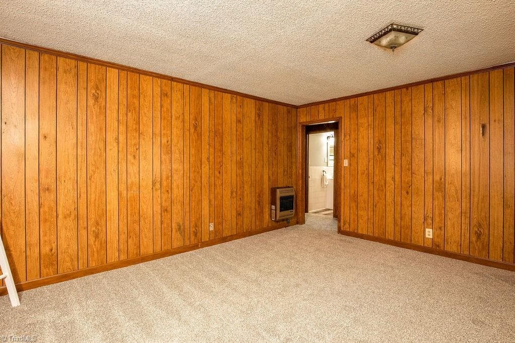 Stick/Site Built at 1616 Lucas Avenue, Greensboro NC 27405, photo 3 of 21
