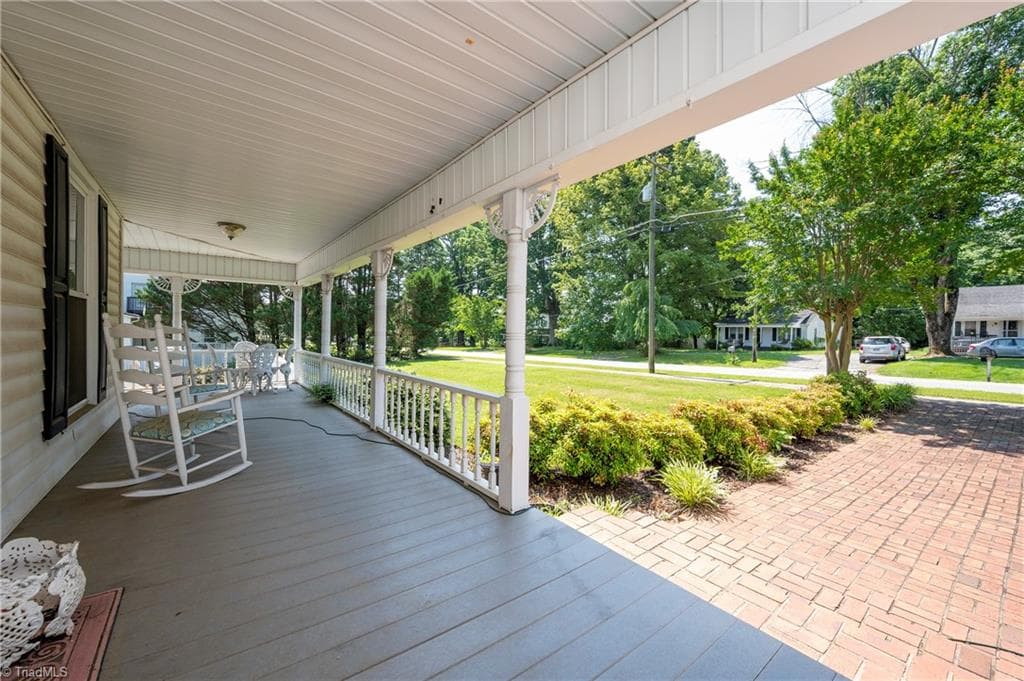 Stick/Site Built at 301 Virginia Drive, Yadkinville NC 27055, Yadkinville, photo 5 of 47