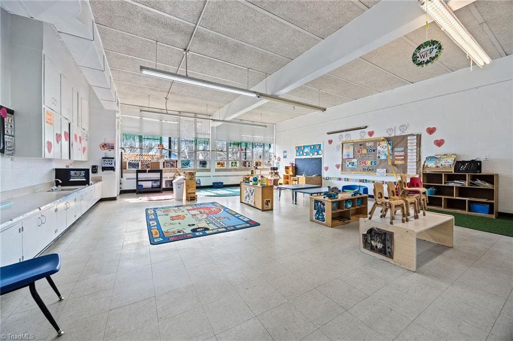 Remarks at 2300 Spring Garden Street, Greensboro NC 27403, Greensboro, photo 73 of 100