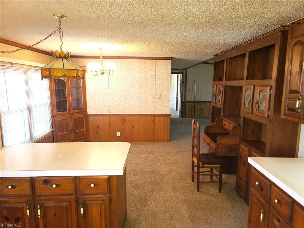 Manufactured Home at 220 Joyner Circle, Rural Hall NC 27045, photo 3 of 29
