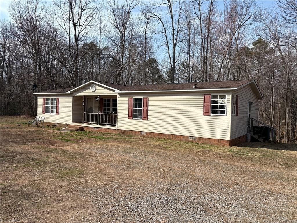 125 Maple Hollow Road, Mount Airy NC 27030