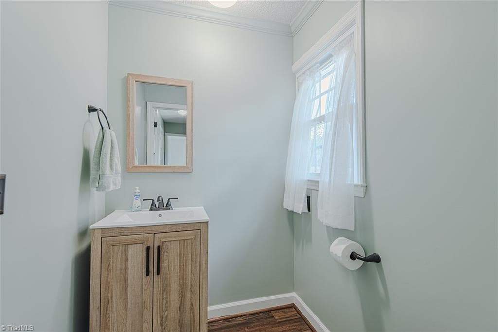 Stick/Site Built at 2045 Westover Terrace, Burlington NC 27215, Burlington, photo 22 of 45