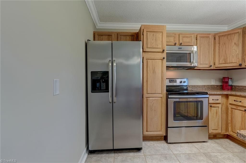 Stick/Site Built at 5922 Firewood Trail, Greensboro NC 27410, photo 11 of 30