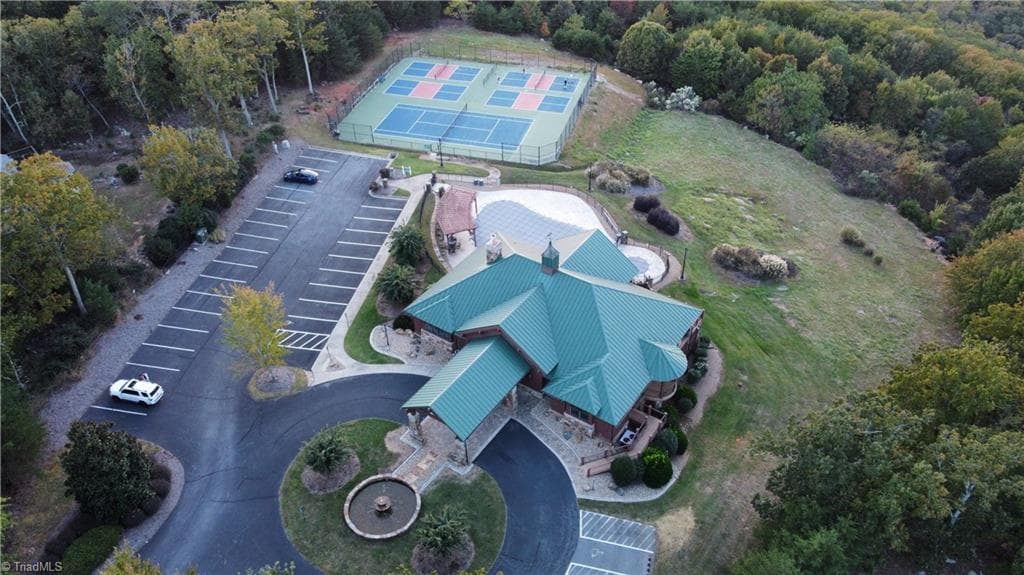 Single Family Residence at 593 Boulder Ridge Drive, Denton NC 27239, photo 6 of 10