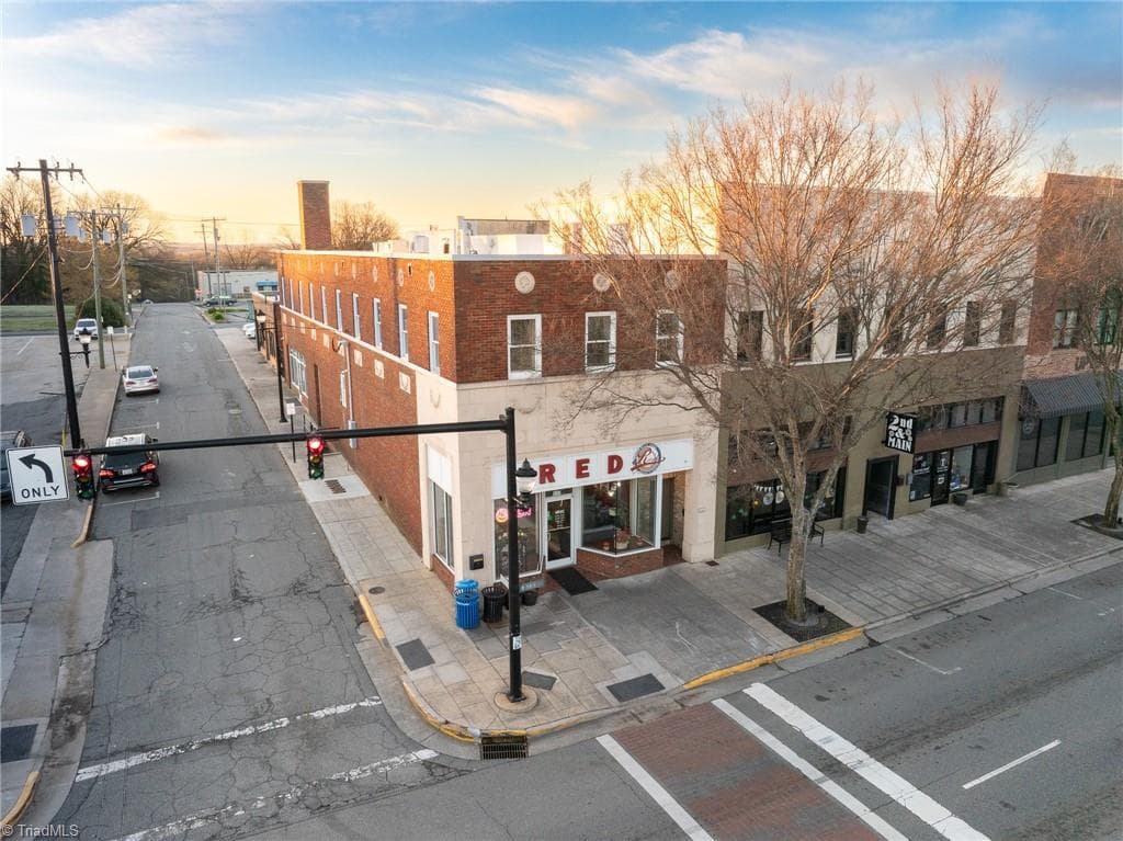 121 N Main Street, Lexington NC 27292