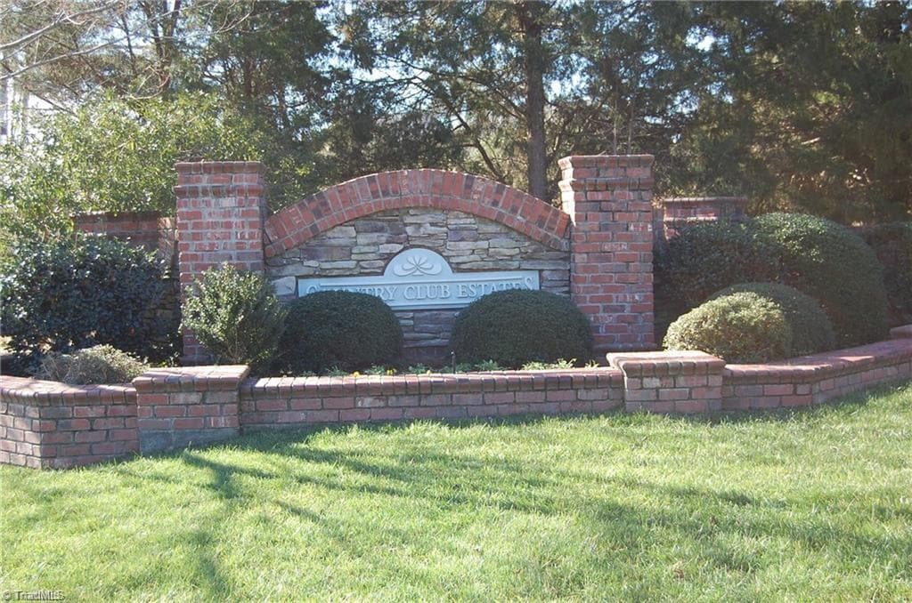 2893 Saint Giles Court, High Point NC 27262