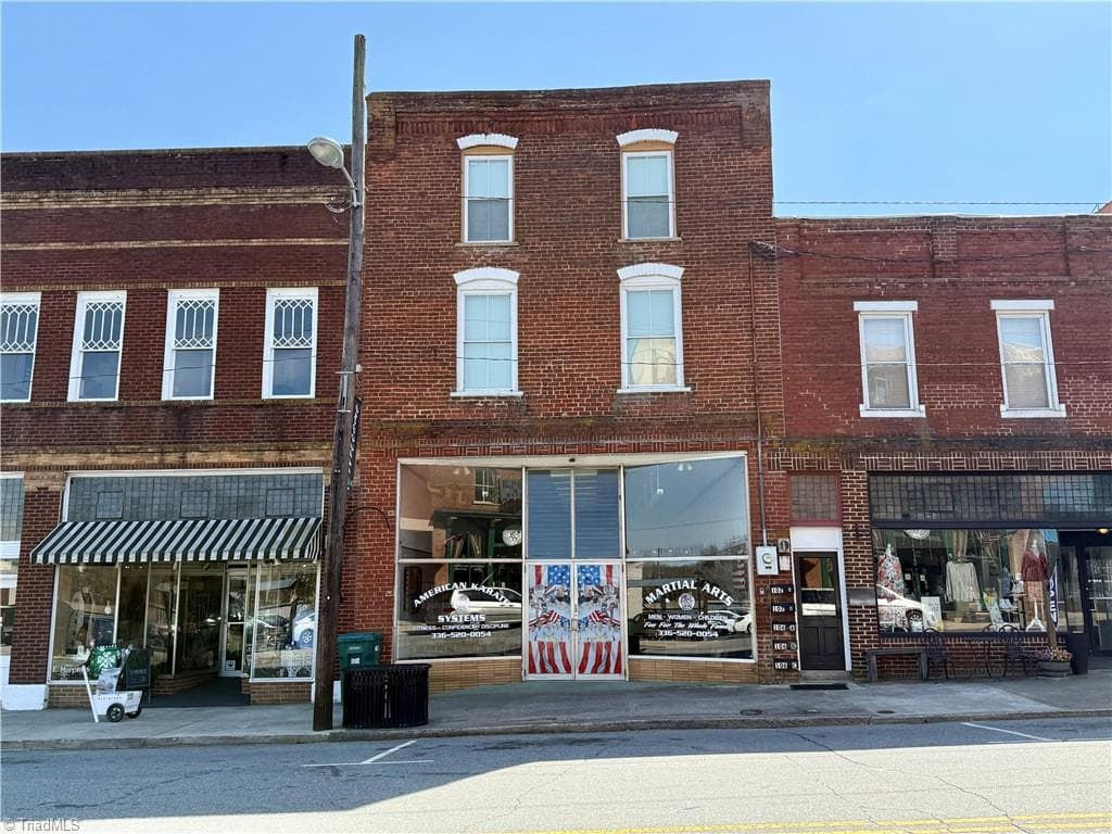 106 E Murphy Street, Madison NC 27025