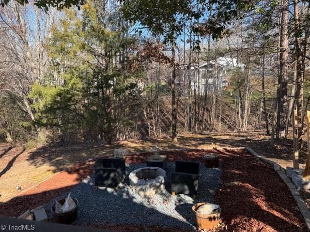Manufactured Home at 206 Cardinal Drive, New London NC 27306, photo 2 of 22