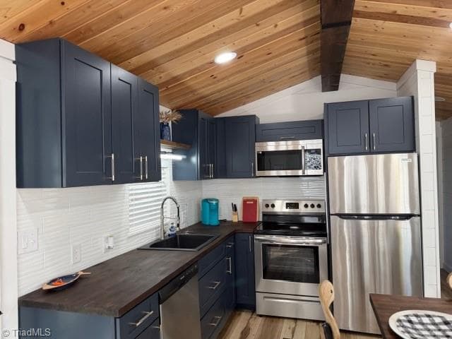 Manufactured Home at 206 Cardinal Drive, New London NC 27306, photo 14 of 22