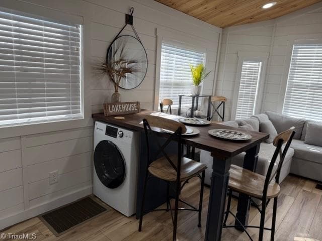 Manufactured Home at 206 Cardinal Drive, New London NC 27306, photo 15 of 22