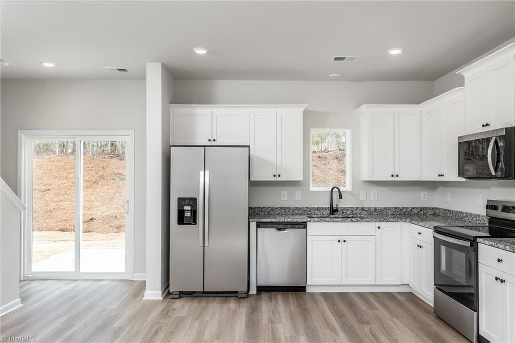 Stick/Site Built at 3417 Robindale Drive, Winston-Salem NC 27107, Winston-Salem, photo 6 of 20