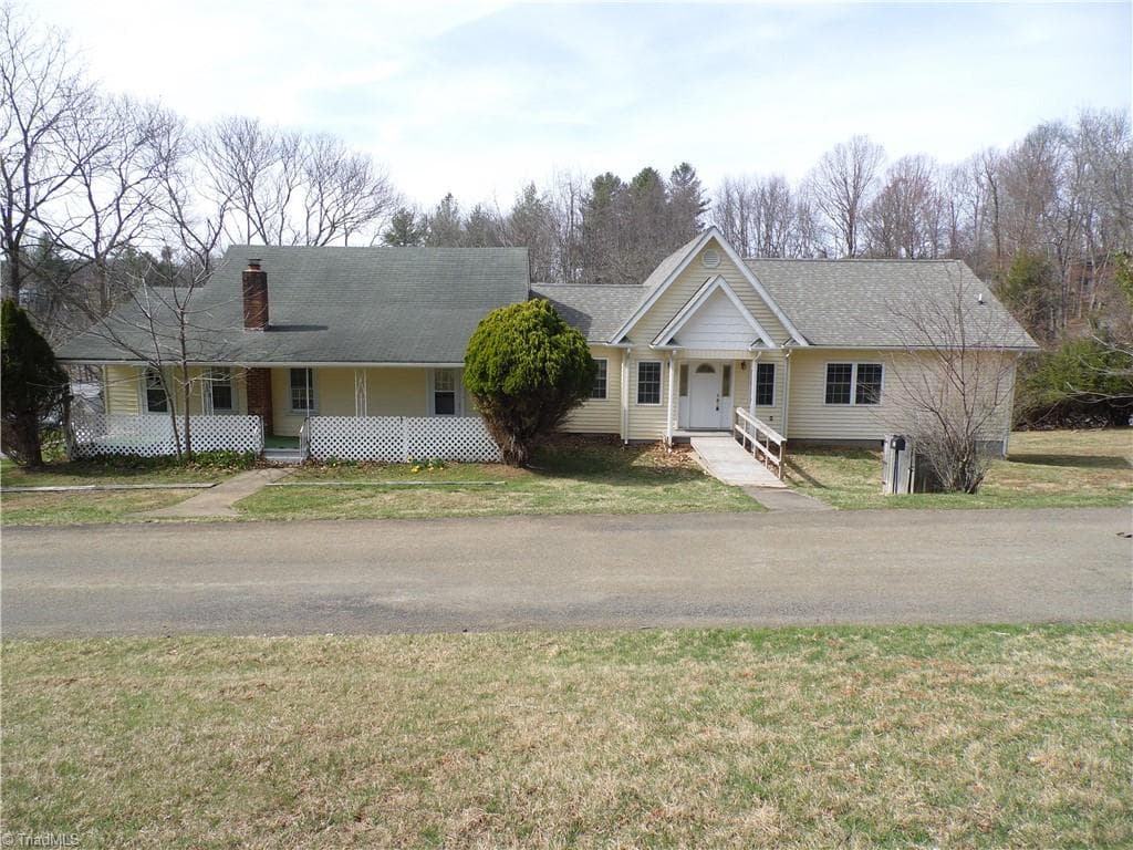 232 Riverview Drive, Sparta NC 28675