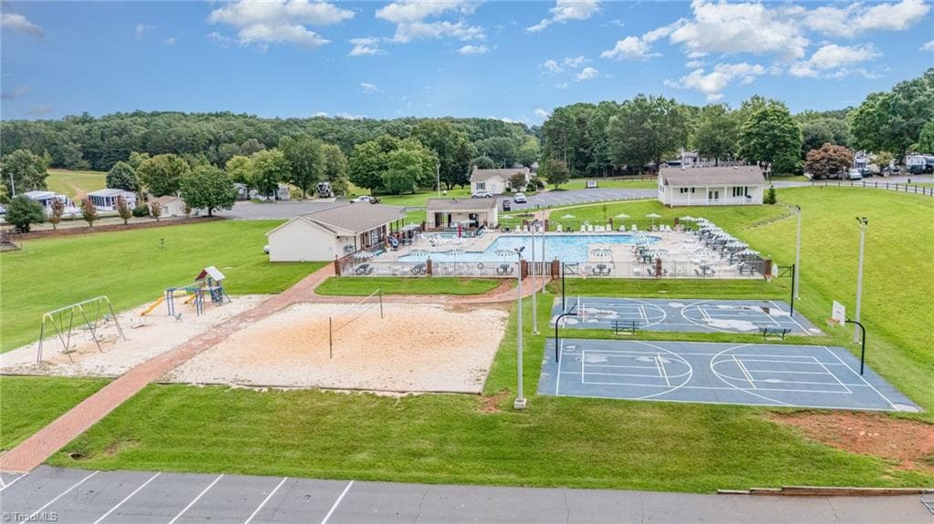 Manufactured Home at 166 Eagle Drive, New London NC 28127, photo 34 of 49