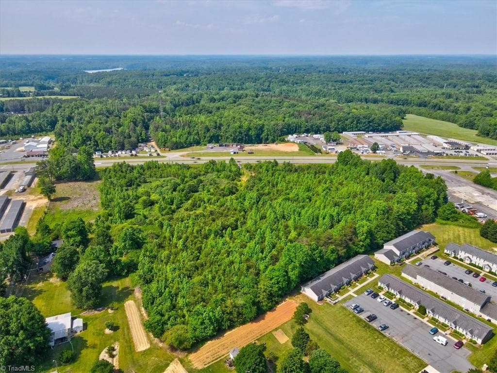 Retail at 0 Freeway Drive, Reidsville NC 27320, photo 10 of 11
