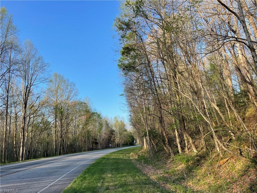 1 Valley Drive, Jonesville NC 28642
