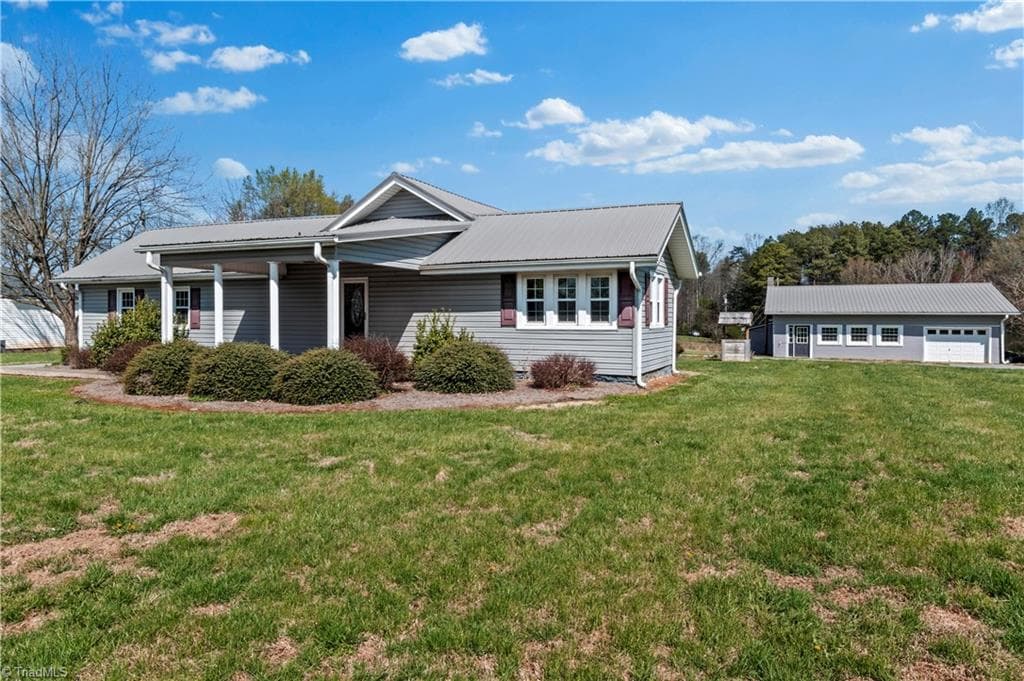 613 Nc Highway 67, Boonville NC 27011