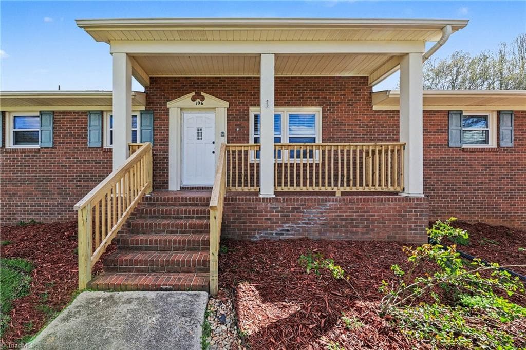 196 Havenwood Drive, Winston-Salem NC 27127
