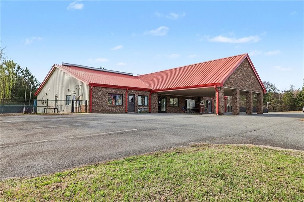 Remarks at 6490 Franz Warner Parkway, Whitsett NC 27377, photo 5 of 15