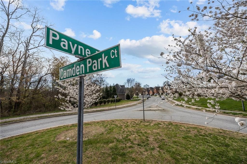Single Family Residence at 4041 Payne Road, High Point NC 27265, High Point, photo 9 of 10