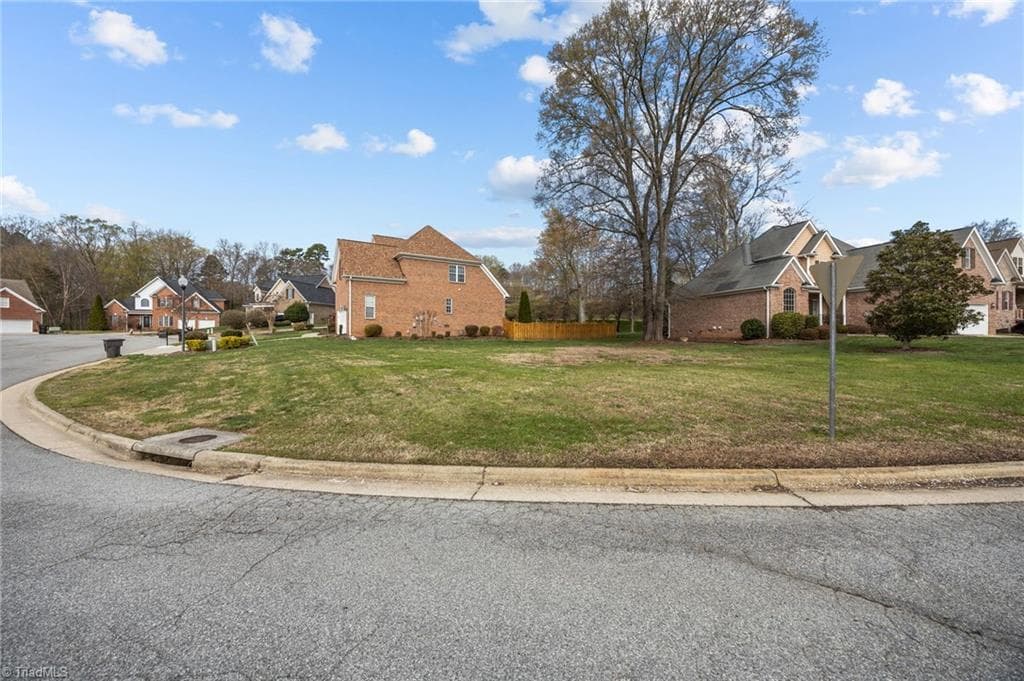 Single Family Residence at 4041 Payne Road, High Point NC 27265, High Point, photo 7 of 10