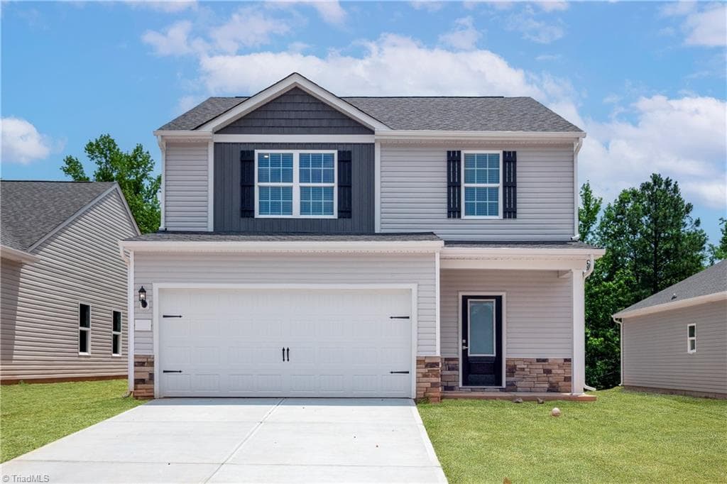 3411 Robindale Drive, Winston-Salem NC 27107