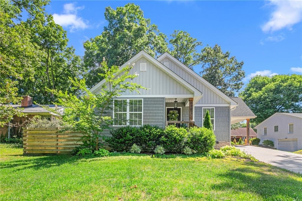 629 Rockspring Road, High Point NC 27262