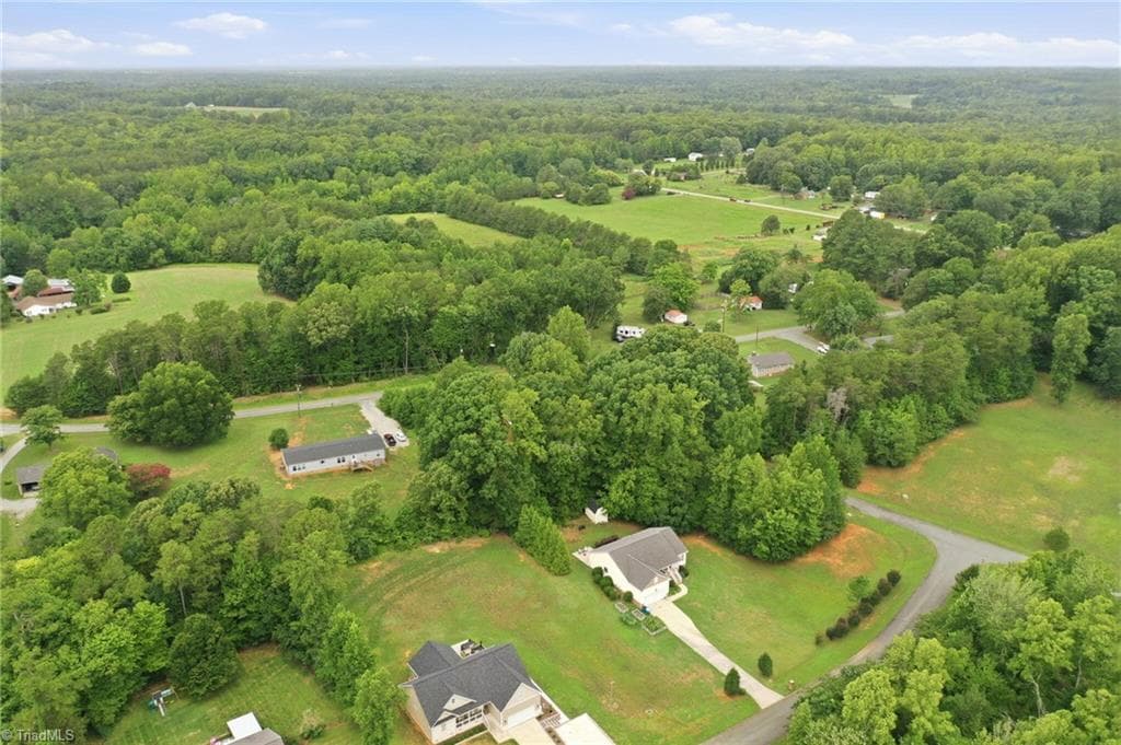 Manufactured Home at 6008 Apple Wyrick Road, Gibsonville NC 27249, photo 45 of 47