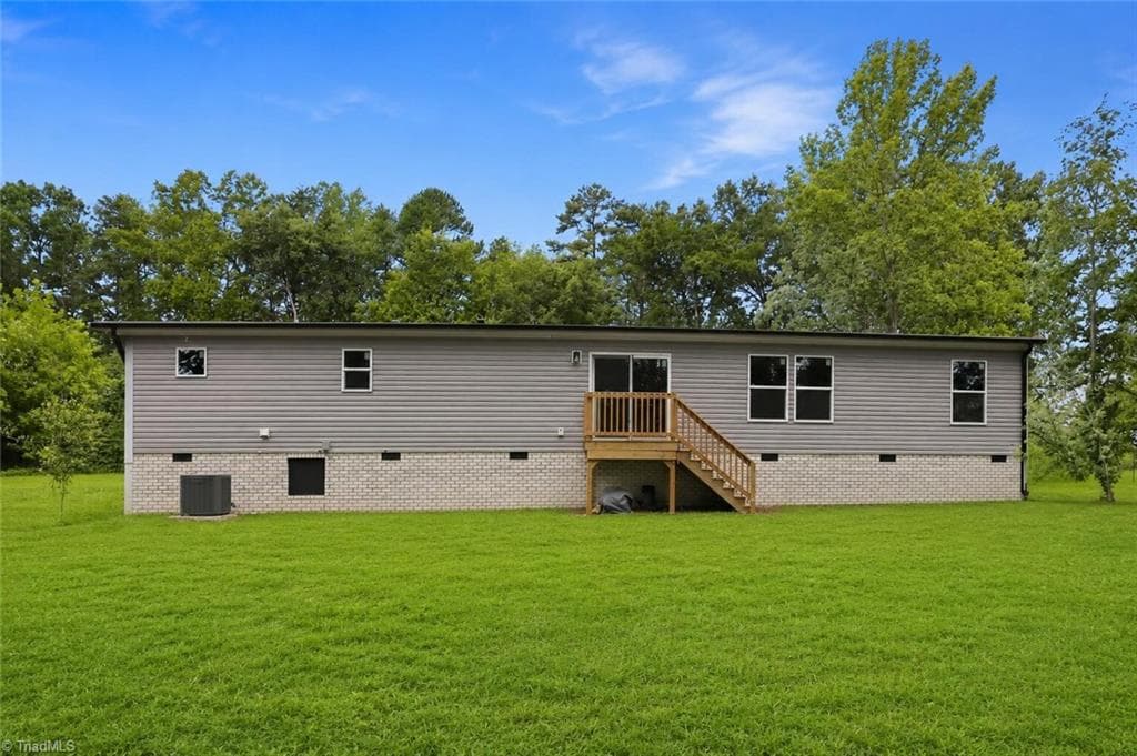 Manufactured Home at 6008 Apple Wyrick Road, Gibsonville NC 27249, photo 37 of 47