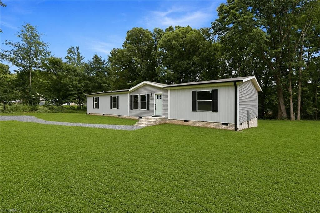 Manufactured Home at 6008 Apple Wyrick Road, Gibsonville NC 27249, photo 40 of 47