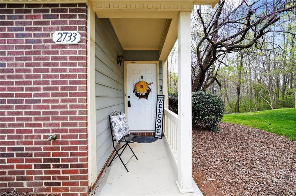 Stick/Site Built at 2733 Cottage Place, Greensboro NC 27455, photo 2 of 23