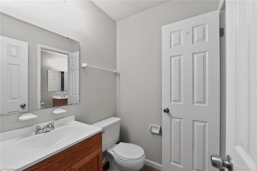 Stick/Site Built at 2733 Cottage Place, Greensboro NC 27455, photo 17 of 23