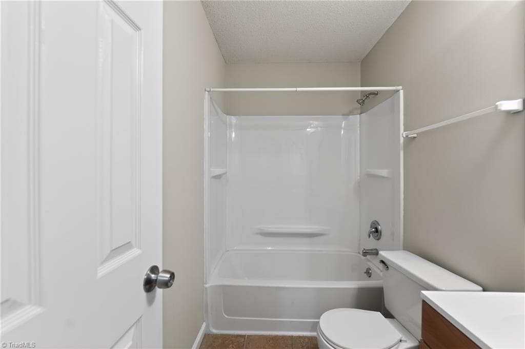 Stick/Site Built at 2733 Cottage Place, Greensboro NC 27455, photo 8 of 23