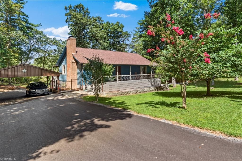 1502 Greenstreet Drive, Traphill NC 28685