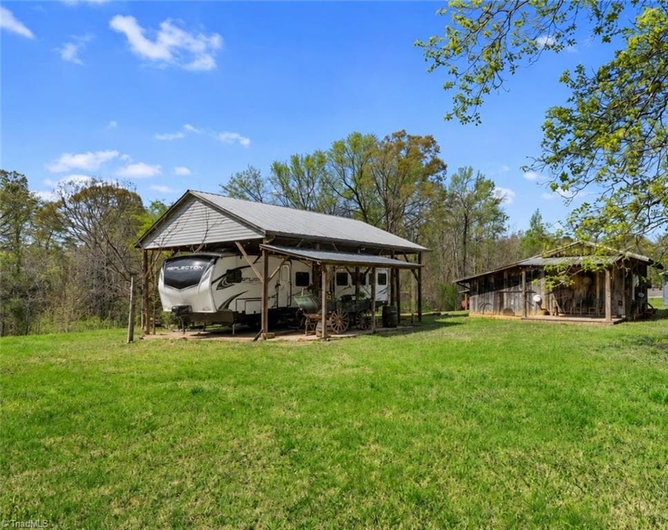 Stick/Site Built at 9188 NC HIGHWAY 8, Lexington NC 27292, Lexington, photo 18 of 42