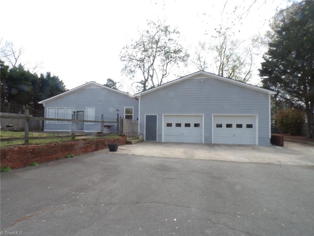 Stick/Site Built at 4543 Pleasant Garden Road, Greensboro NC 27406, photo 6 of 45