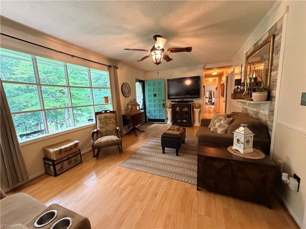 Stick/Site Built at 357 Holly Hill Street, North Wilkesboro NC 28659, photo 6 of 50