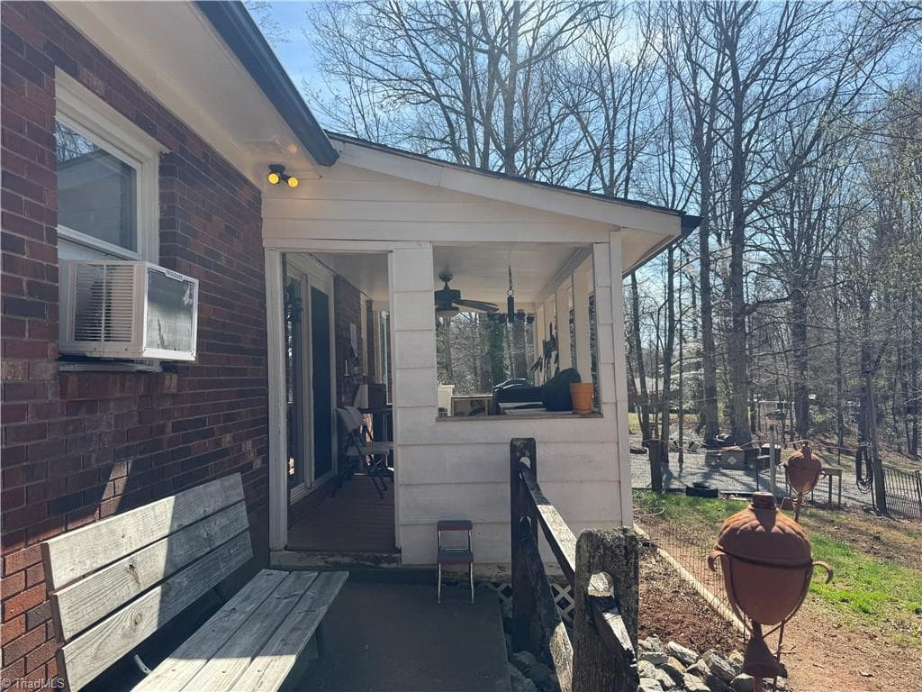 Stick/Site Built at 357 Holly Hill Street, North Wilkesboro NC 28659, photo 31 of 50
