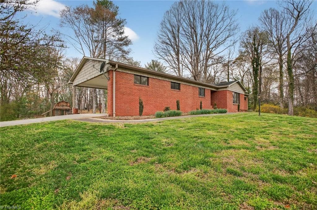 Stick/Site Built at 4783 Calico Road, Lenoir NC 28645, Lenoir, photo 6 of 44