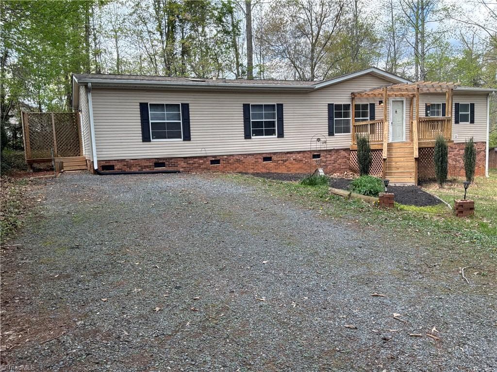 Manufactured Home at 1080 Mineral Springs Road, Madison NC 27025, Madison, photo 3 of 52