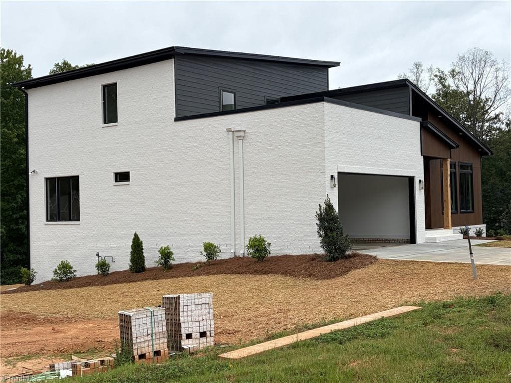 Stick/Site Built at 918 Passion Court, Winston-Salem NC 27104, Winston-Salem, photo 3 of 57